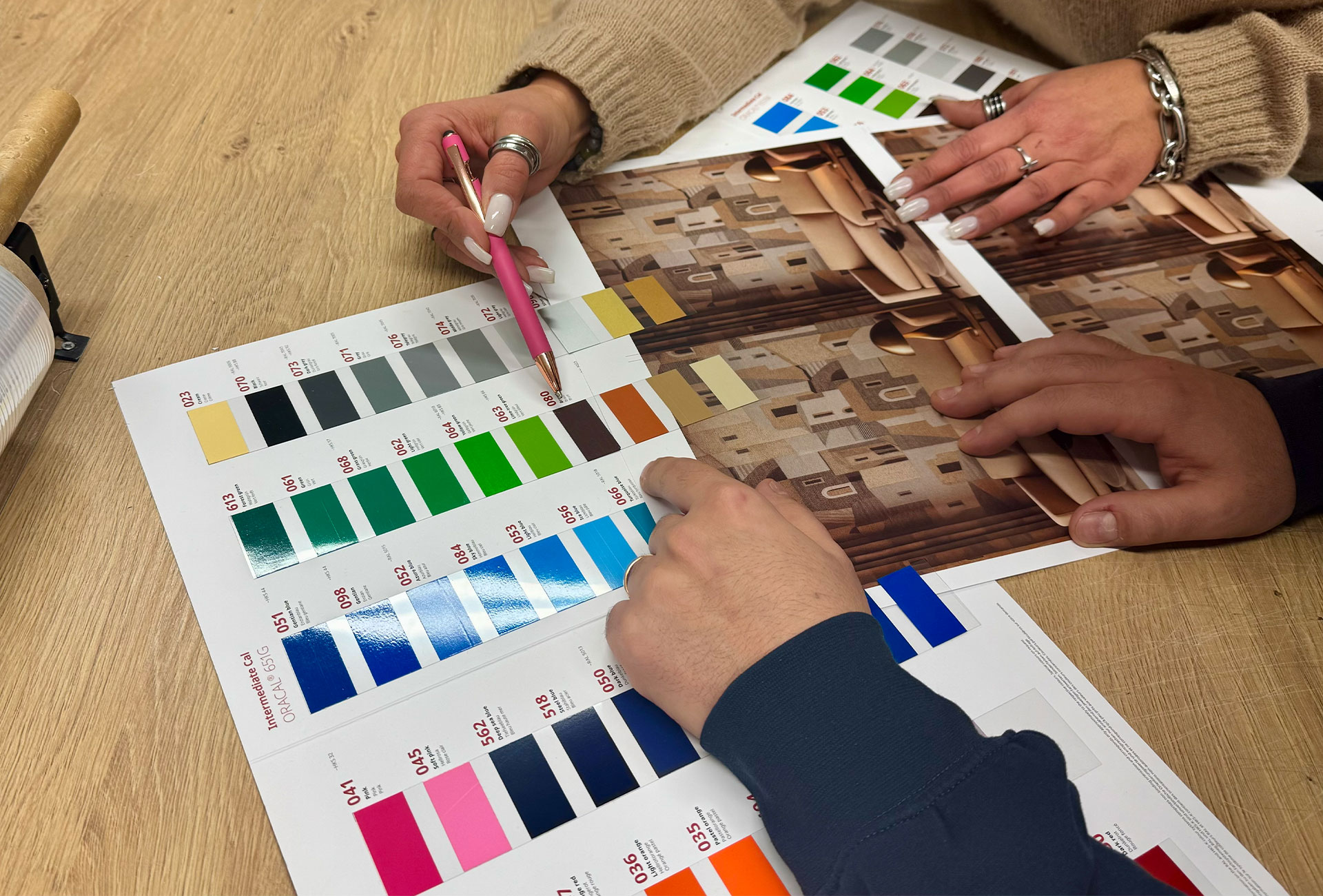 Studio Grafico Quadricromia a Signa: soluzioni professionali di stampa e grafica personalizzata per il settore tessile e filature a Prato e Firenze